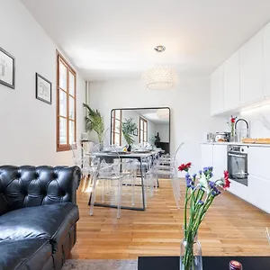 Feel - Alphonse Karr Apartment
