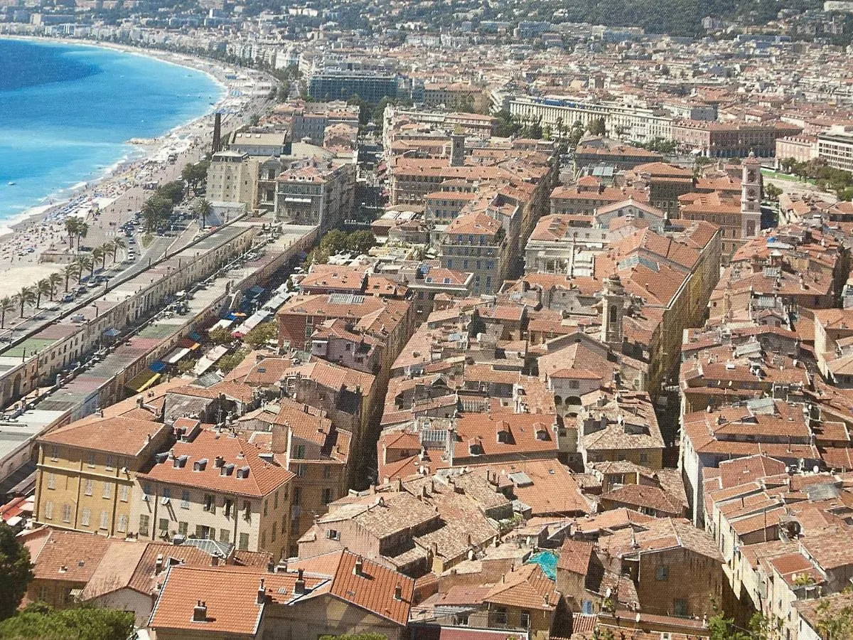 Cosy Penthouse Old Town Sea View Little Terraces Air Conditionned Nice 0*,  France
